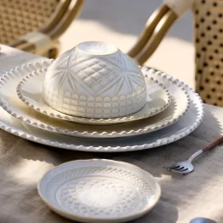 Cristal Collection appetizer Plates in White, Set of 6