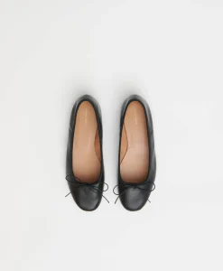 Dance Ballerina in Black