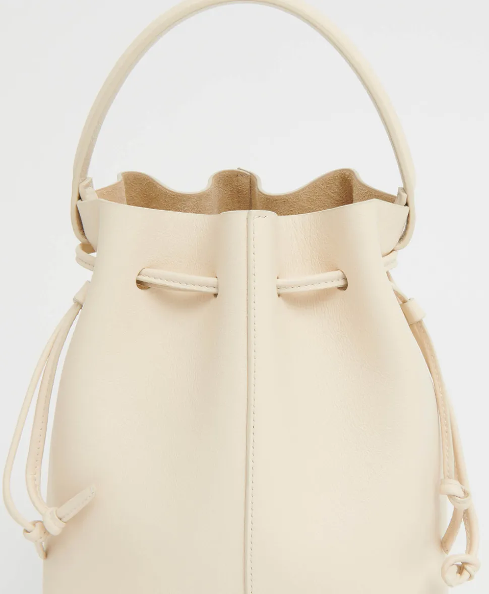 Dea Bucket in Jasmine