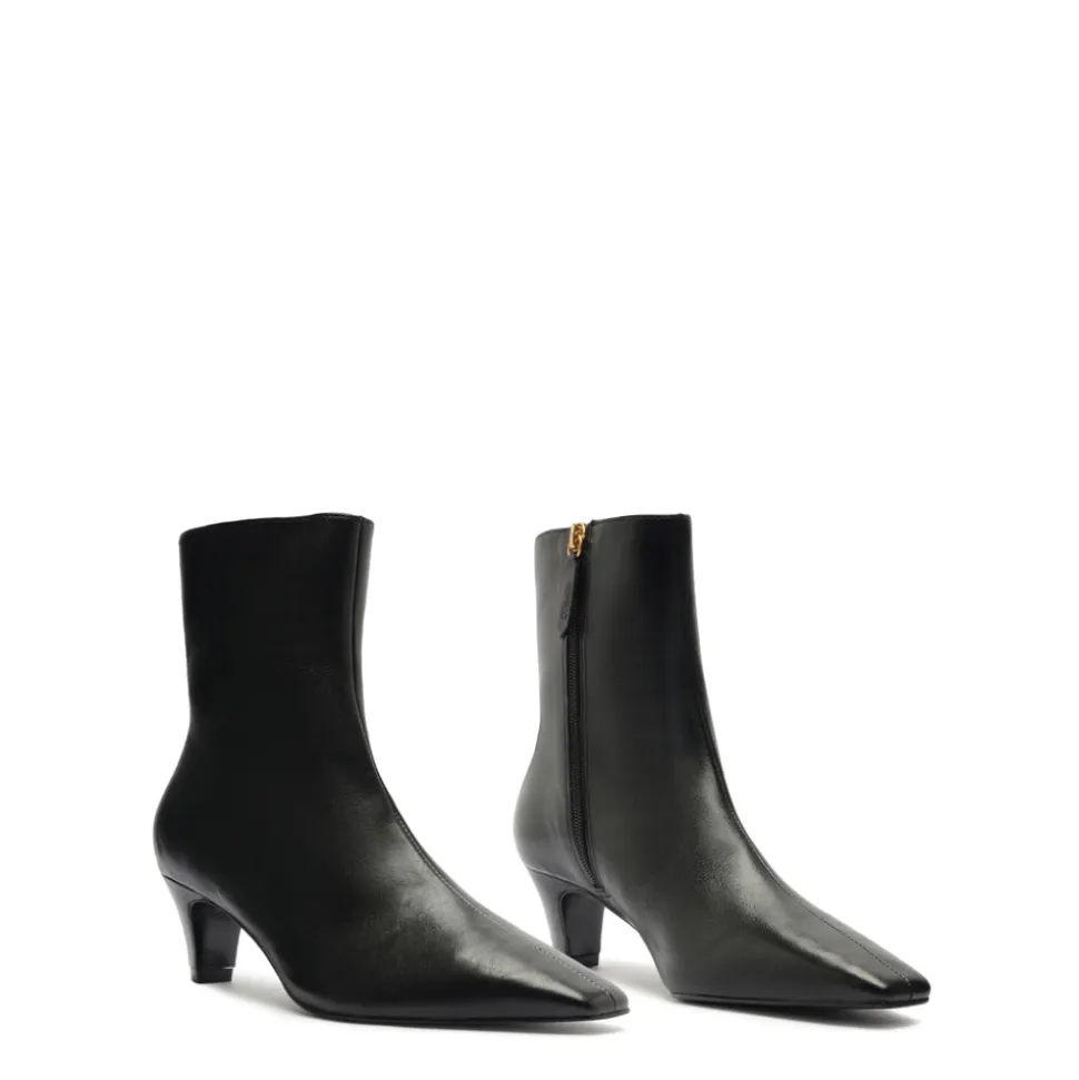 Dellia Bootie in Black