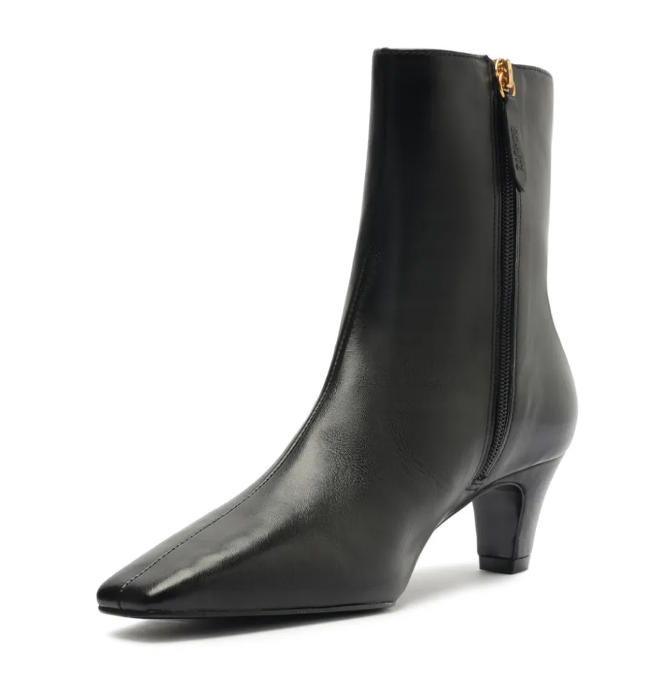 Dellia Bootie in Black