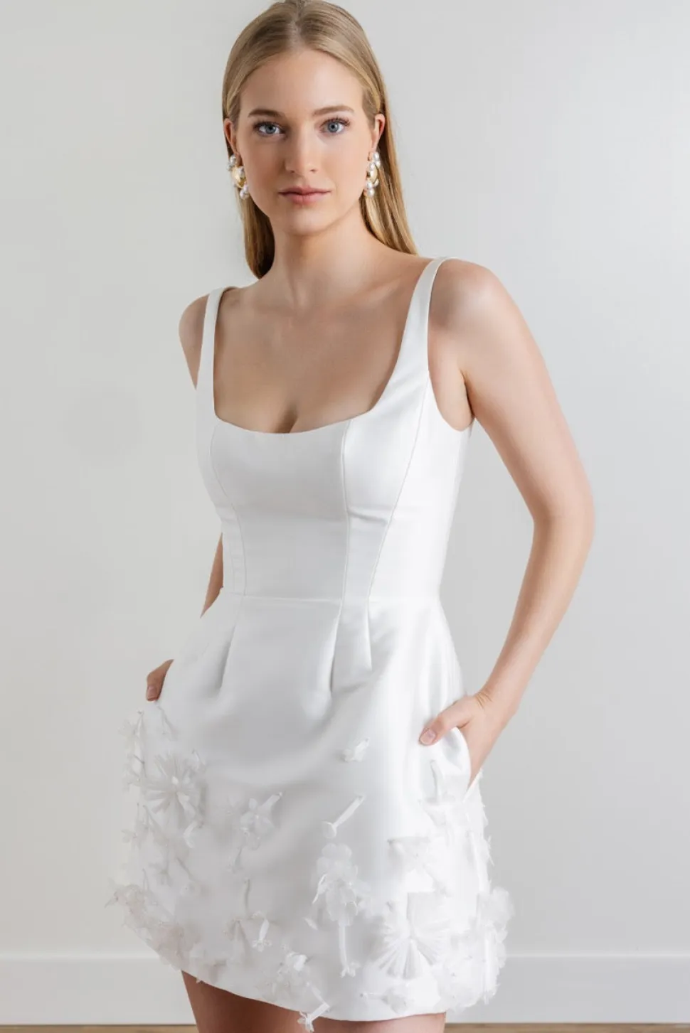 Donni Dress in White