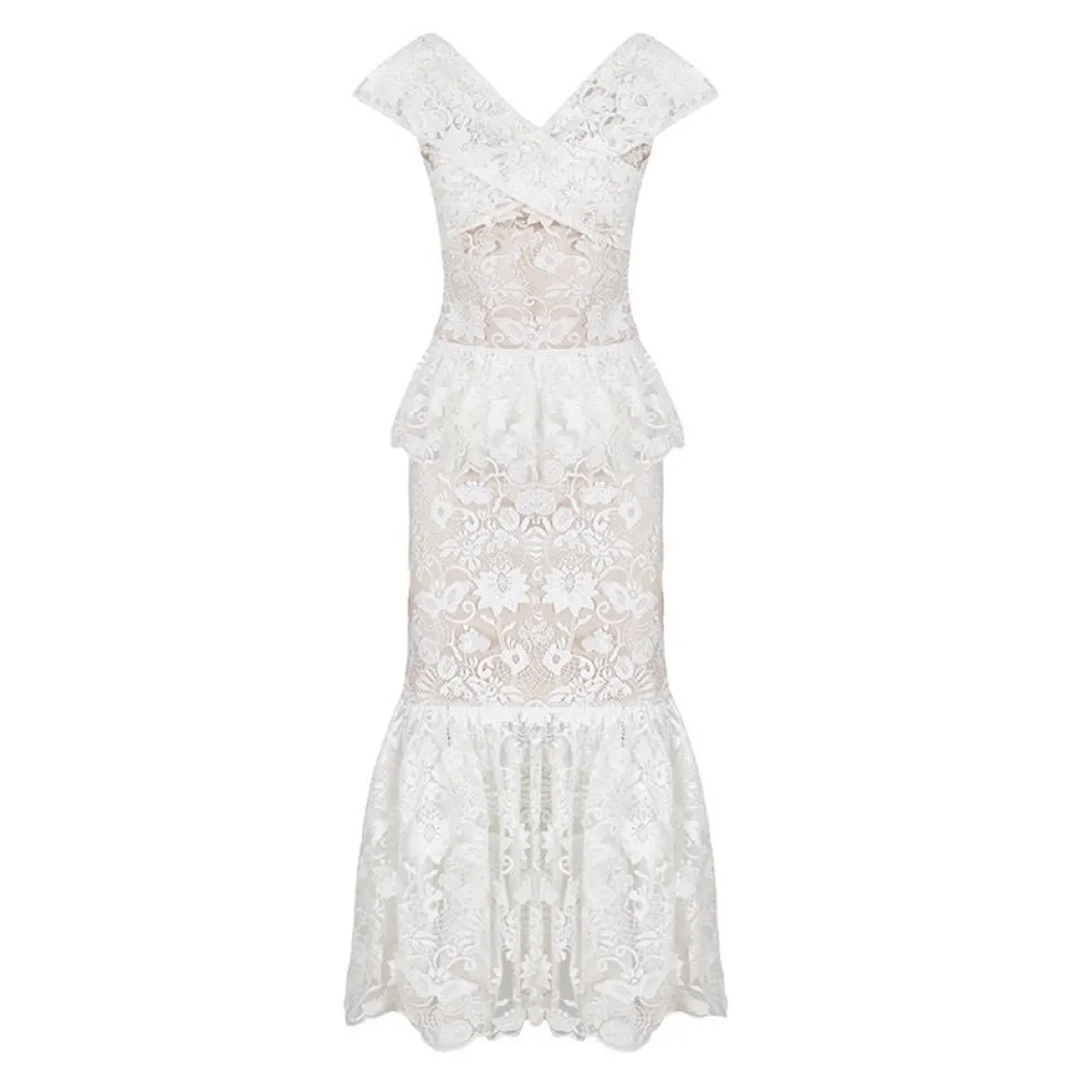 Dress in Guipure Lace