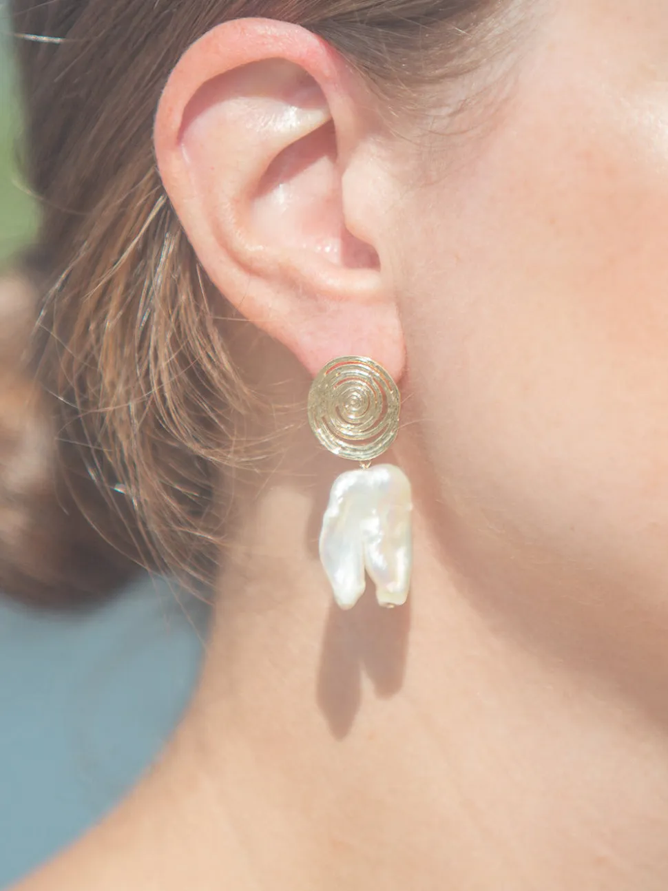 Dune Earrings in White
