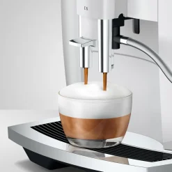 E6 Fully Automatic Coffee Machine in Piano White