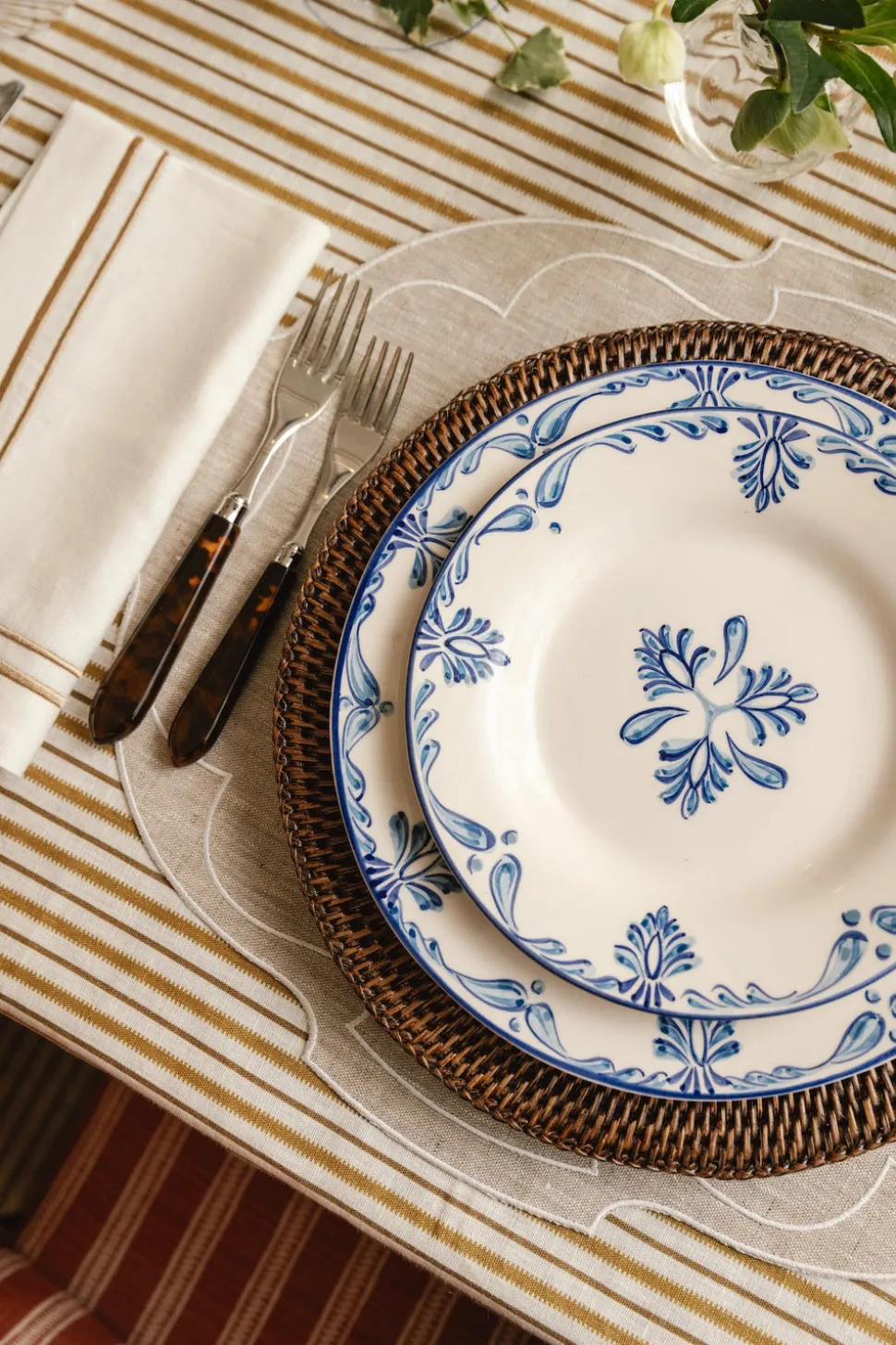 Eleanor Dessert Plate in Blue