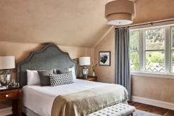 Element 52, 1-Night Stay