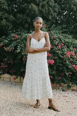 Elissa Dress in White Hibiscus