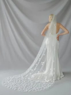 Emma Veil