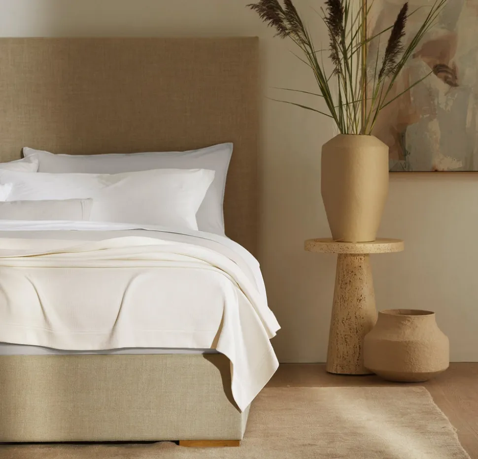 Essential Bed Blanket in Cream