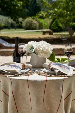 Eze 60x60 Tablecloth in Ivory & Red