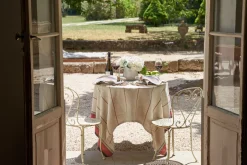 Eze 60x60 Tablecloth in Ivory & Red