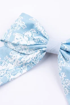Farmhouse Toile Bow in Blue