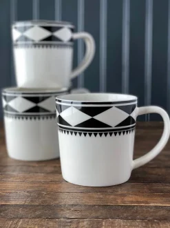 Fez Mug in Black