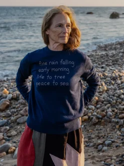 Fine Rain Falling Crewneck in Navy