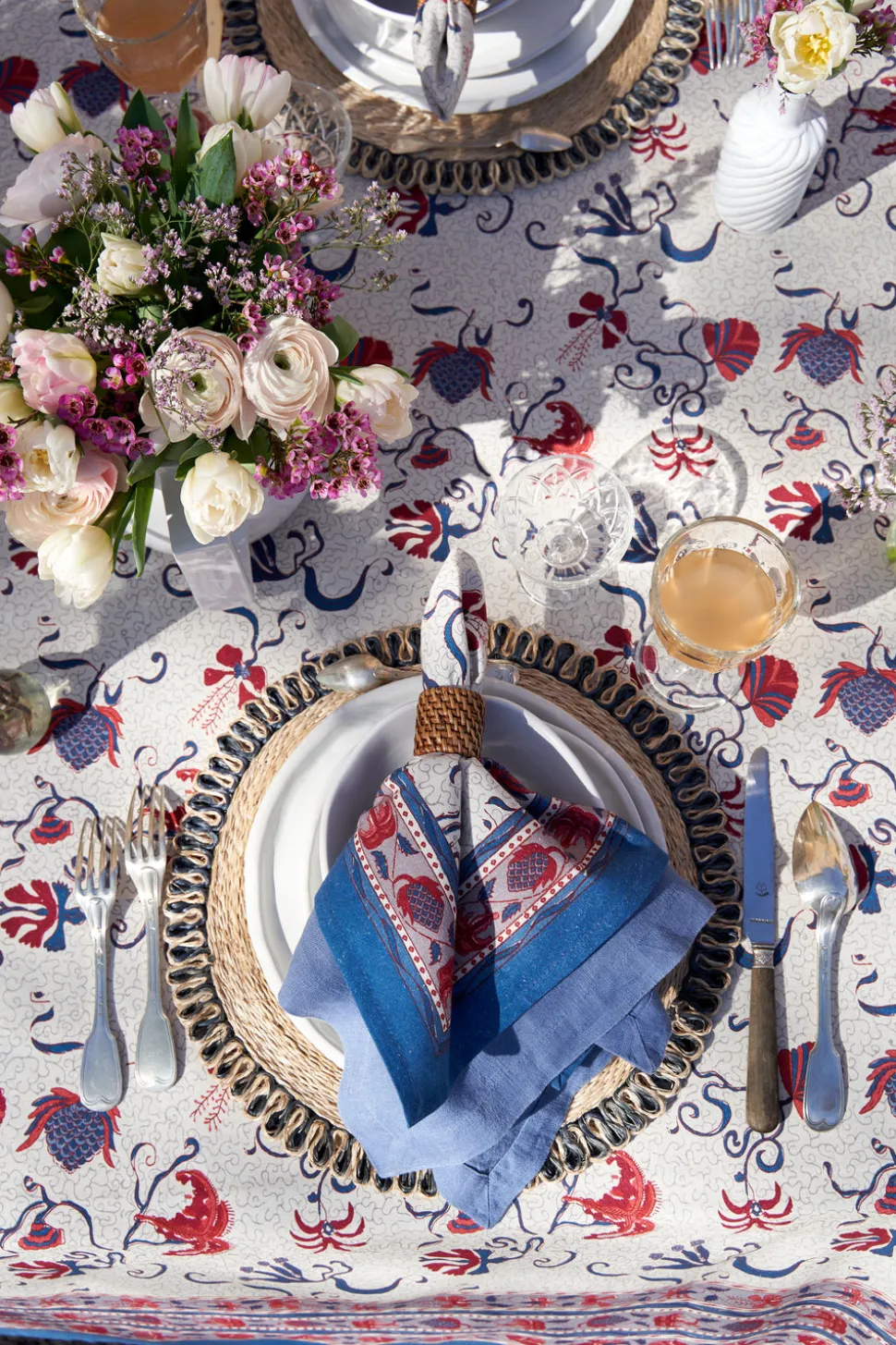 Fleur Des Indes Napkins in Blue & Red, Set of 6