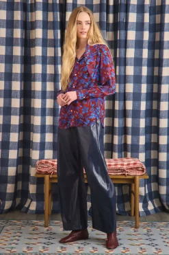 Frances Top in Crimson Canyon