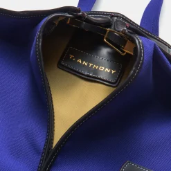Garment Carrier