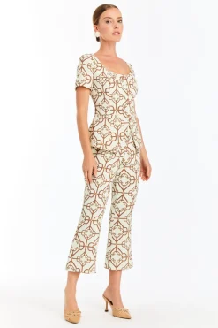 Geneva Top in Quatrefoil Tile