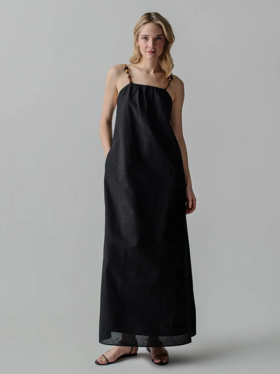 Grikos Dress in Black