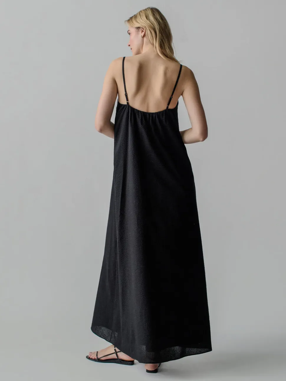 Grikos Dress in Black
