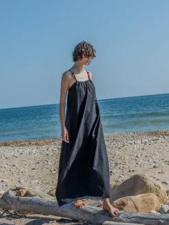 Grikos Dress in Black