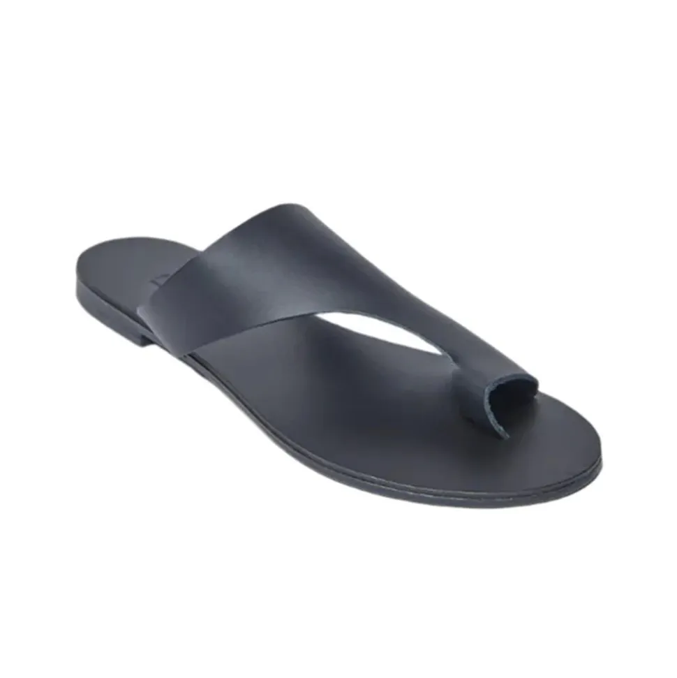 Hera Vegetable Tanned Leather Sandal in Black