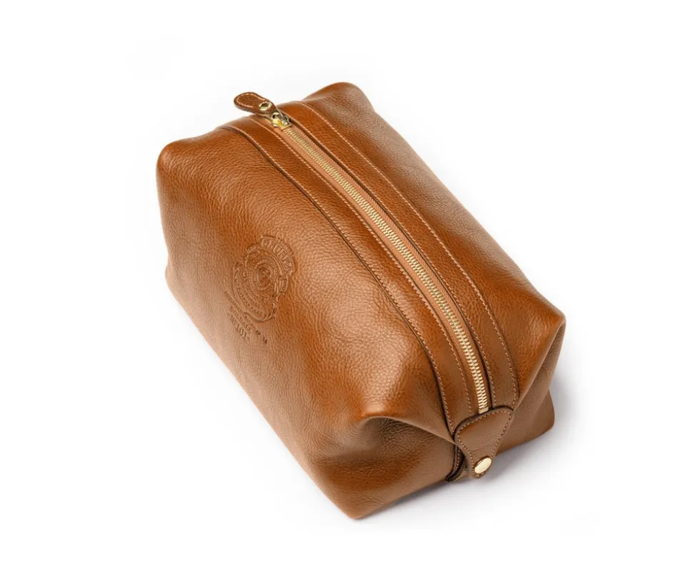 Holdall No. 101 Toiletry Bag in Vintage Tan Leather