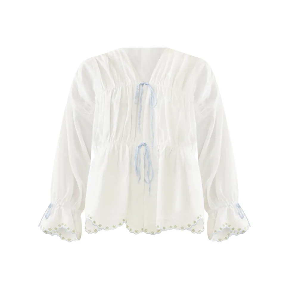 Isle Top in White Whimsy