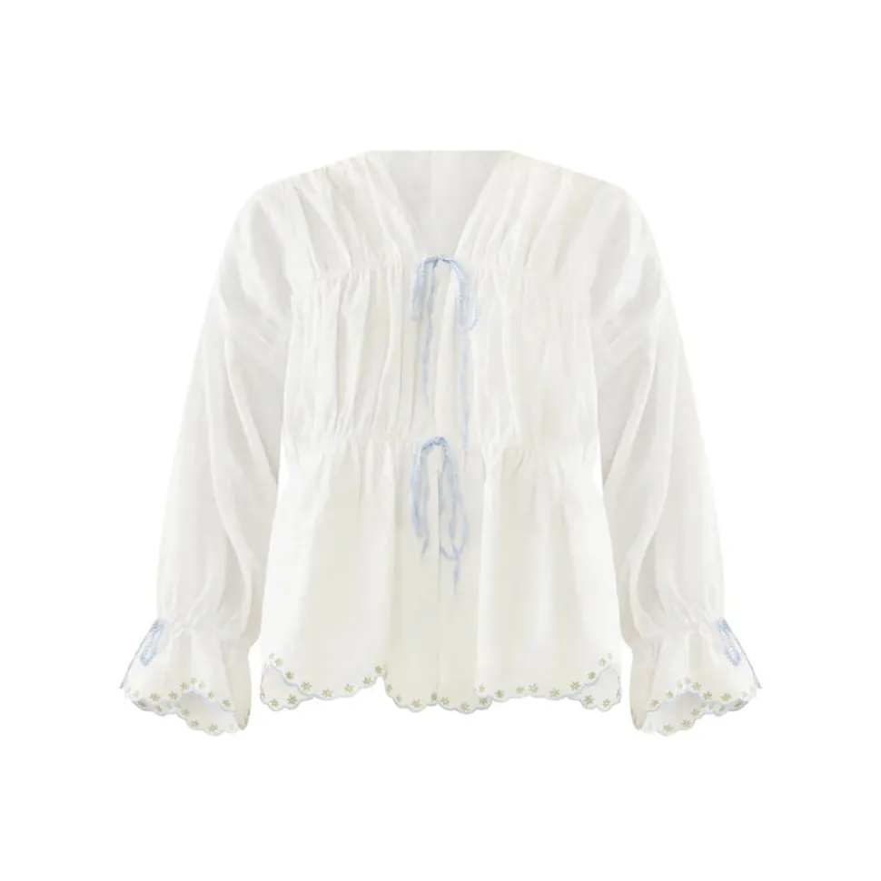 Isle Top in White Whimsy
