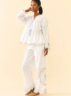 Isle Top in White Whimsy