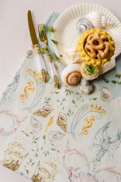 Isola Tablecloth