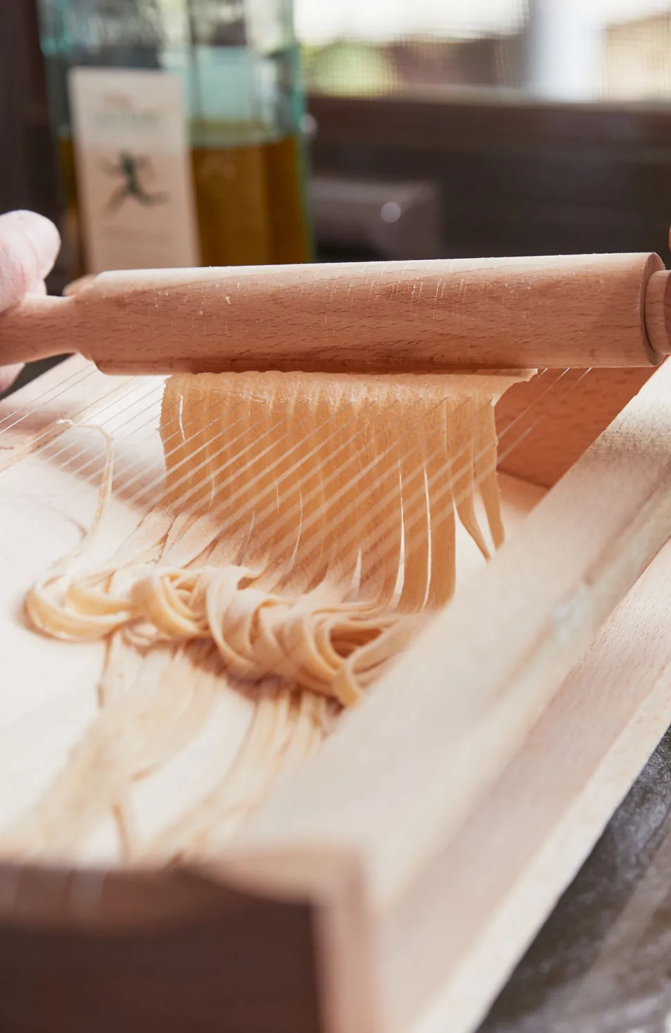 Italian Pasta Chitarra with Rolling Pin, Large
