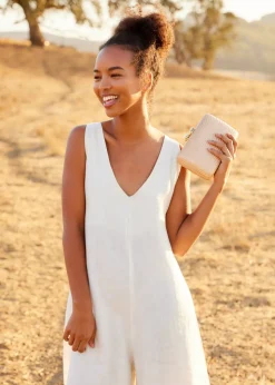 Jen Clutch with White Stone