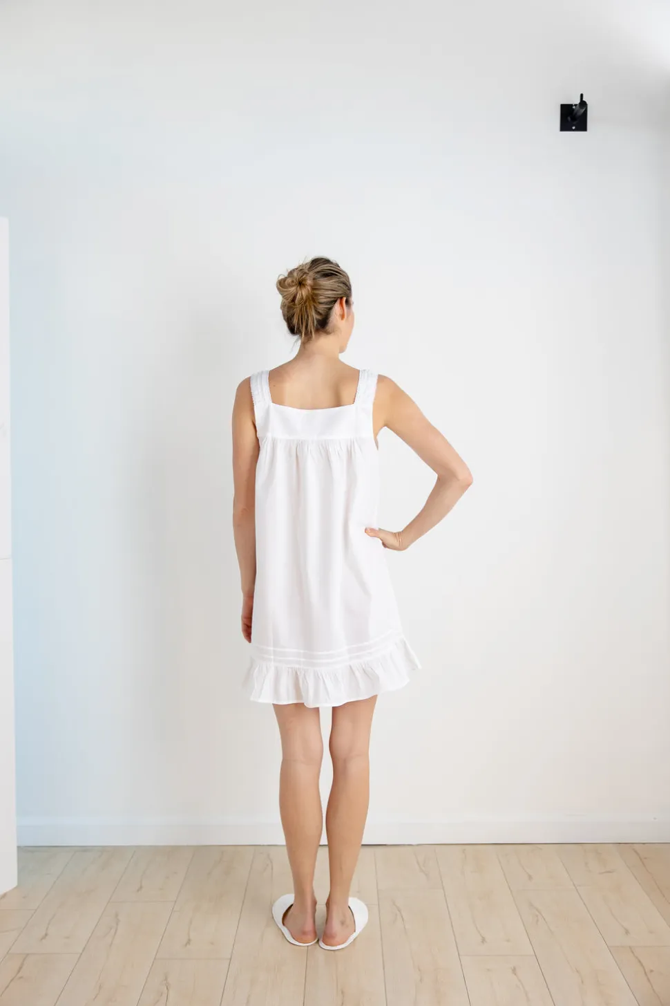 Jennifer White Cotton Nightgown