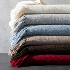 Lanza Throw