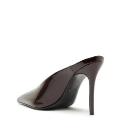 Loren Patent Pump in Maplewood