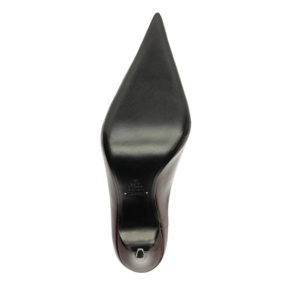 Loren Patent Pump in Maplewood