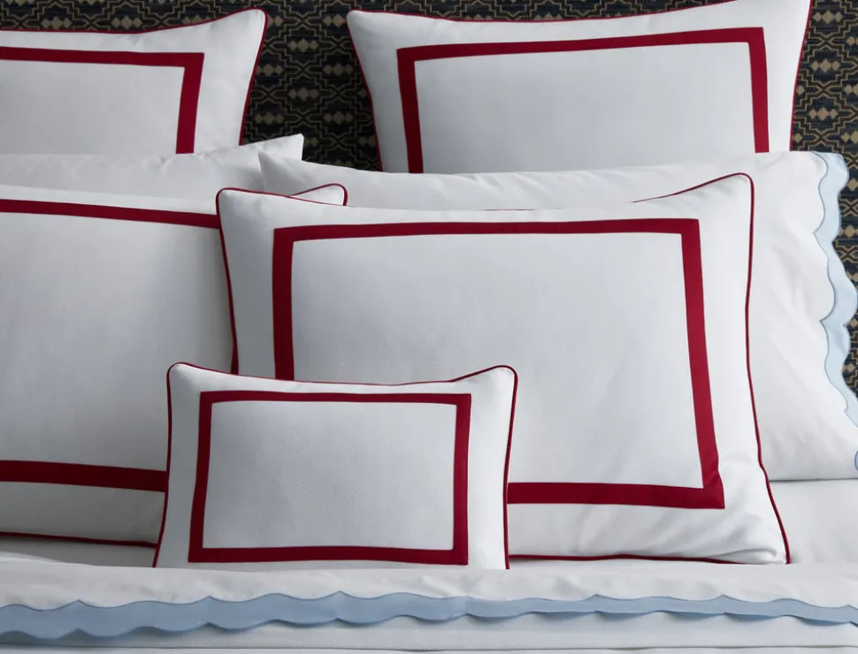 Louise Piqué Collection