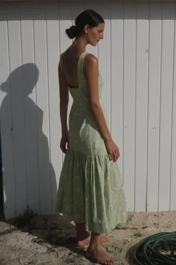 Low-Back Dress in Lime Shell