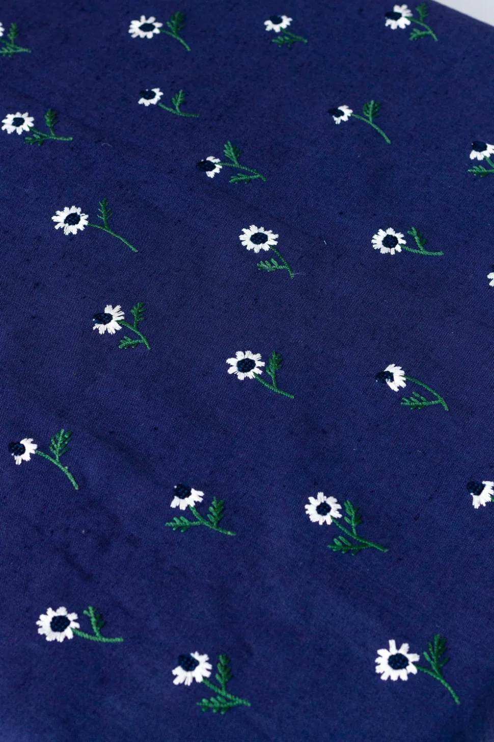 Manzanilla Rectangular Tablecloth in Navy
