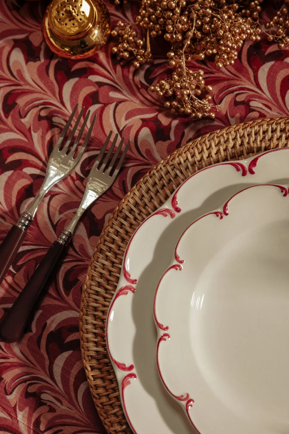 Marble Linen Tablecloth in Pink