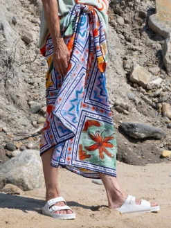 Marcia Sarong in Ceramic
