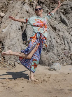 Marcia Sarong in Ceramic