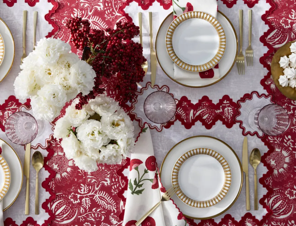Matouk Schumacher Granada Circle Placemat in Scarlet, Set of 4