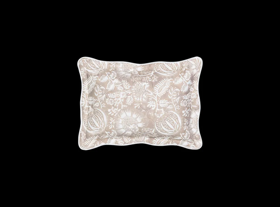 Matouk Schumacher Granada Collection