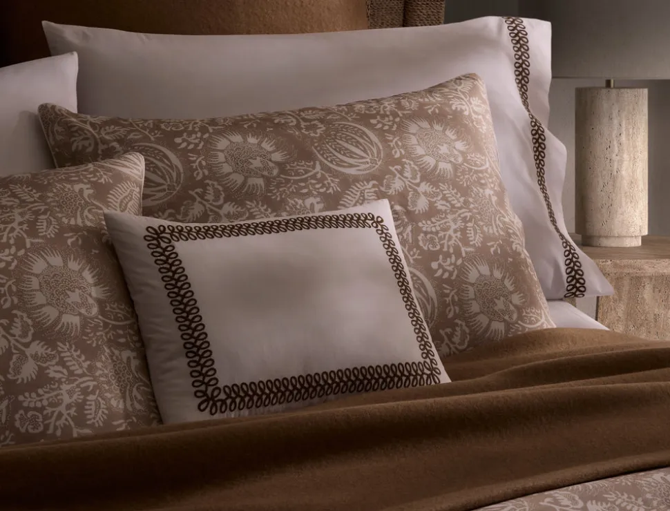 Matouk Schumacher Granada Collection