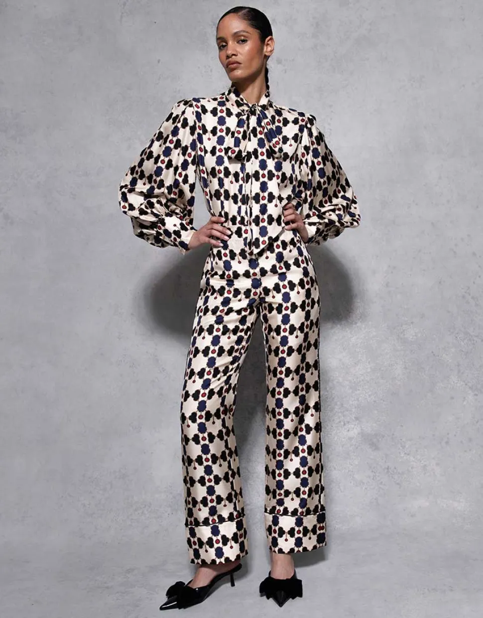 Melia Silk Twill Trouser in Beige Lock
