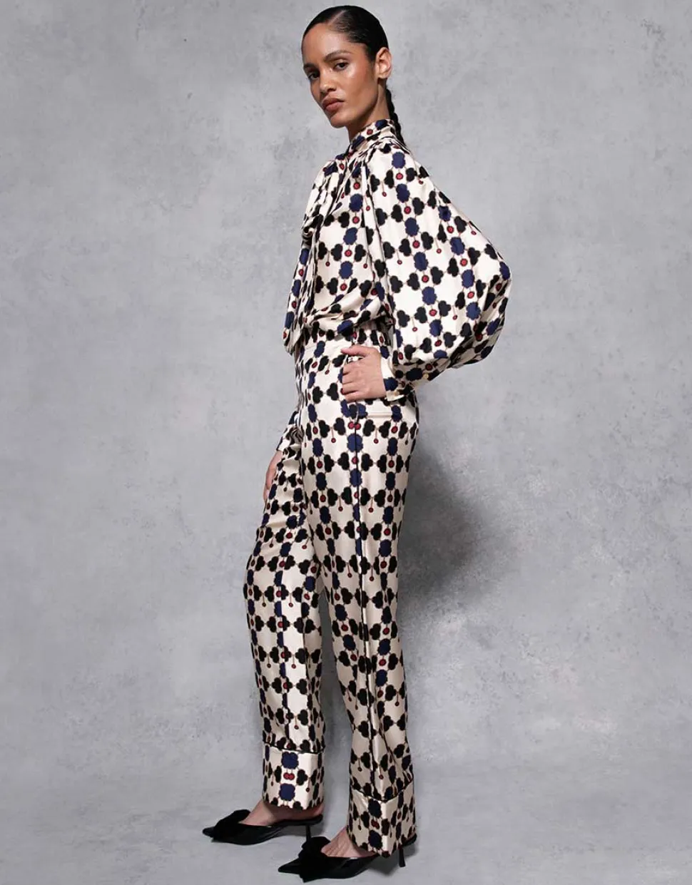 Melia Silk Twill Trouser in Beige Lock
