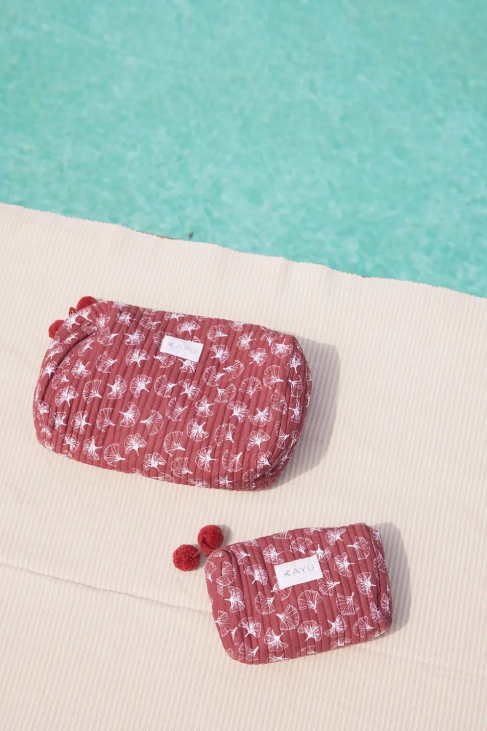 Mini Clover Travel Case Bag